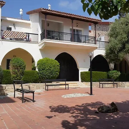 Casa Luna Side Luxurious Comfy In Center Πάφος